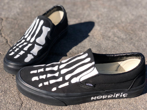 Vans slip ons black unisex skeleton feet